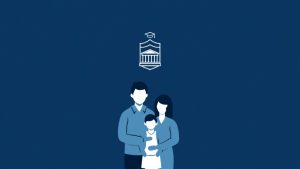 Gia đình và biểu tượng mũ tốt nghiệp minh họa bảo hiểm nhân thọ tích lũy học phí đại học cho con